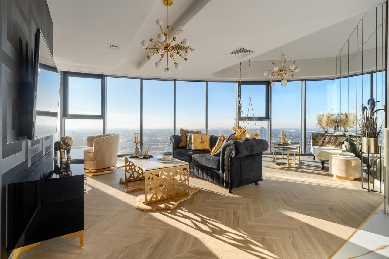 Hanza Tower Gold Apartment *